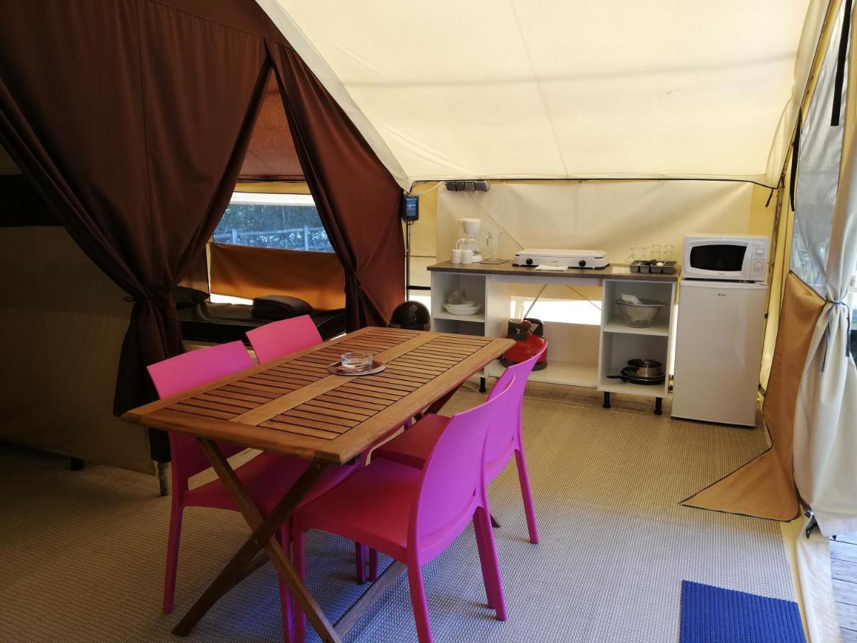 Camping La Fritillaire Ξενοδοχείο Savigny-en-véron Εξωτερικό φωτογραφία